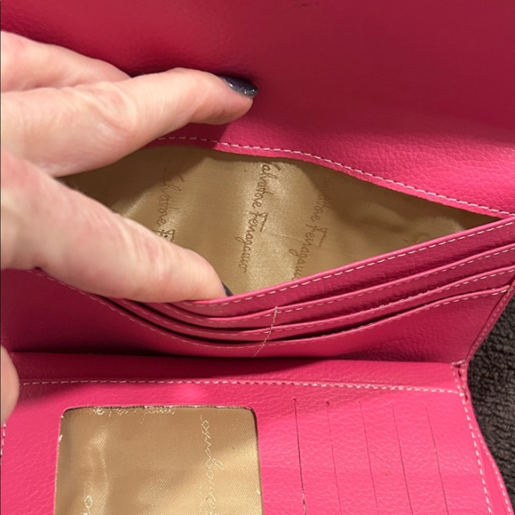 Salvatore Ferragamo Pink Leather Clutch Women’s Long Wallet - Picture 3 of 13